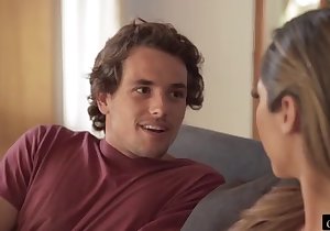 Leggy bitches indulge in some hot cunnilingus here