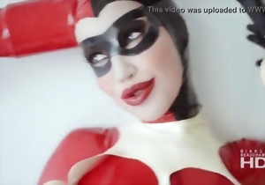 Glamorous latex model presents her stunning body